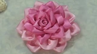 颜色渐近多层玫瑰花 丝带玫瑰花的制作方法图片